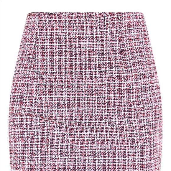 Pretty Little Thing Red Tartan Boucle Button Down Jacket and Mini Skirt Set - Picture 3 of 13